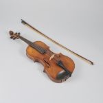 1126 6333 VIOLIN WITH BOW